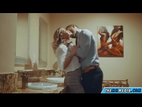 ❤️ När en bystig blondin förför dig på en offentlig toalett ️❌ Porno at us sv.watchhentai.ru ﹏